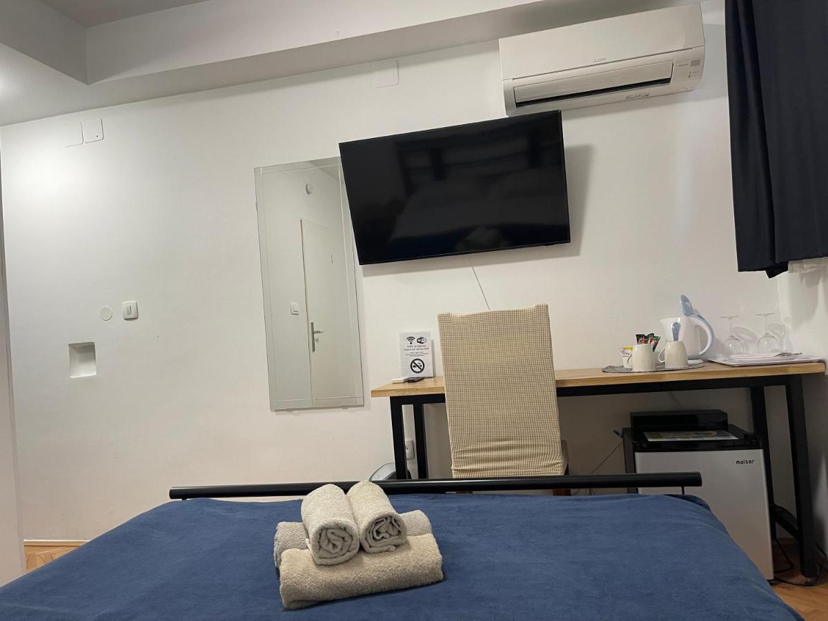 M-Blok Hotel Zagreb Luaran gambar
