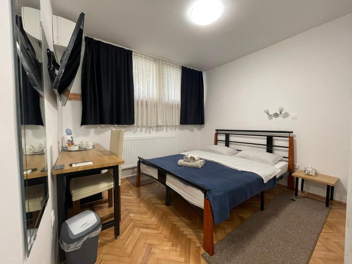 M-Blok Hotel Zagreb Luaran gambar