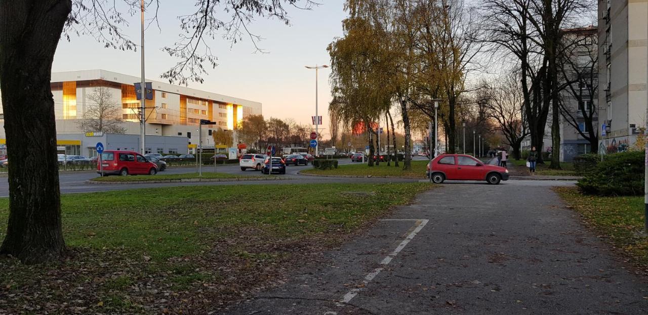 M-Blok Hotel Zagreb Luaran gambar